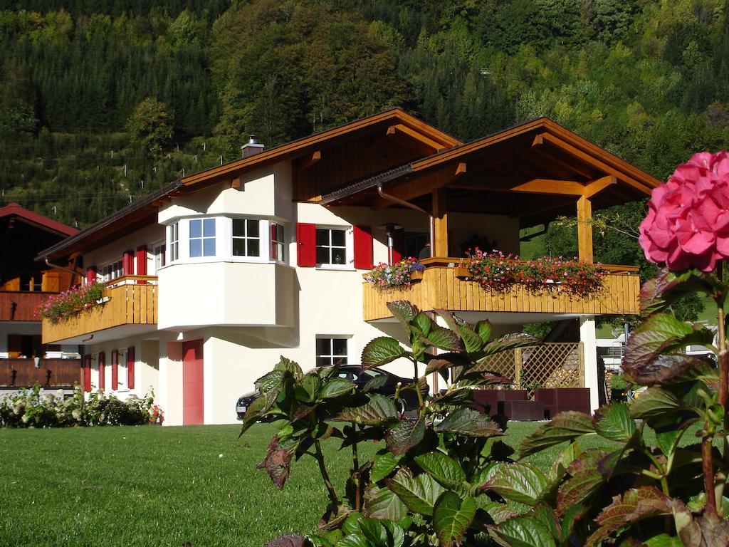 Apartamento Haus Telisia Klösterle Exterior foto